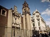 Templo de la Profesa visto por la calle Madero