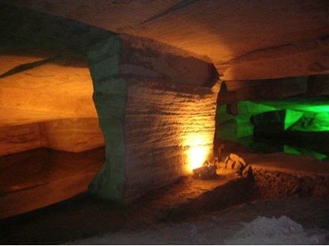 Interior de la gruta de Longyou