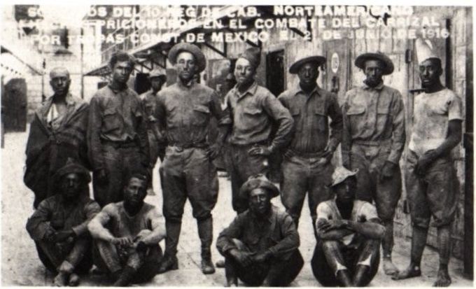 Soldados norteamericanos hechos prisioneros por el Ejercito Constitucionalista de Venustiano Carranza durante de la batalla de El Carrizal