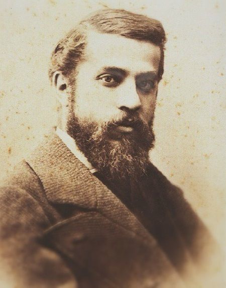 Antoni Gaudí 
(25 de junio de 1852 – 10 de junio de 1926). Arquitecto.

