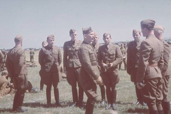 El Barón von Richtoffen con oficiales de La Legión Cóndor en España