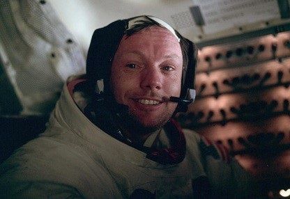 El Comandante de la Misión Apollo XI Neil Armstrong