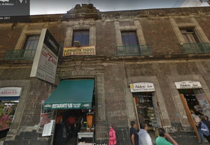 Casa de huéspedes  La Asturiana en la Calle de República de Uruguay 117
