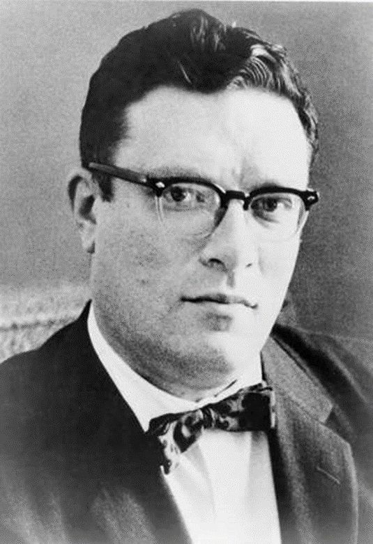 Isaac Asimov (nacido el 2 de enero de 1920, Petrovichi, Rusia— murió el 6 de abril de 1992, Nueva York, Nueva York, EE. UU.)