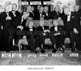 Reunión del presidente Eisenhower en Londres con los máximos jerarcas británicos que intervinieron en la Segunda Guerra Mundial
