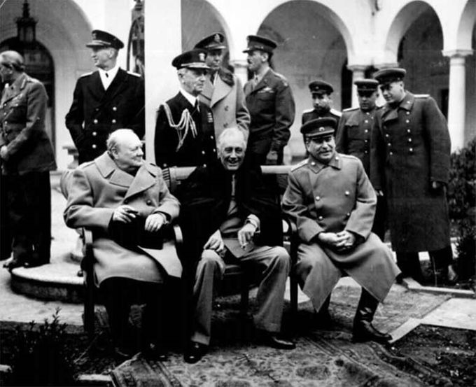 Los cinco de Cambridge le dio a Stalin una ventaja en la conferencia de Yalta de la posguerra (Marion Doss / CC BY-SA 2.0)